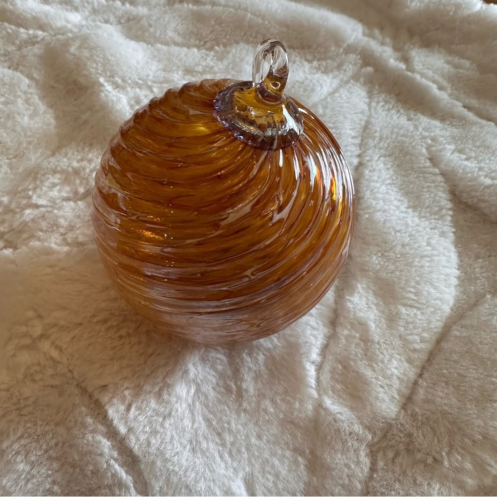 Vintage Amber Glass Holiday Ornaments Art Blown Elegant Decorative Swirl - Picture 5 of 6
